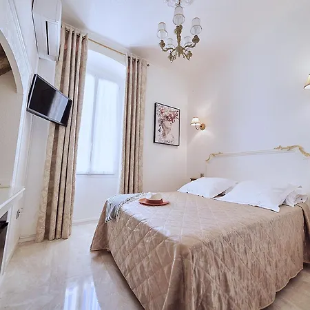 Le Magnolia Calvi (Corsica)