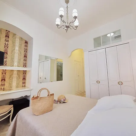 Le Magnolia Hotel