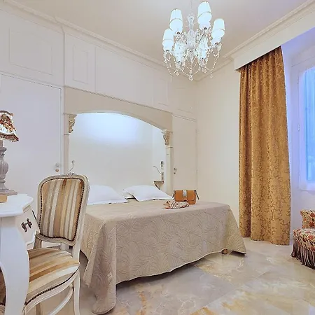 Le Magnolia 3* Calvi (Corsica)