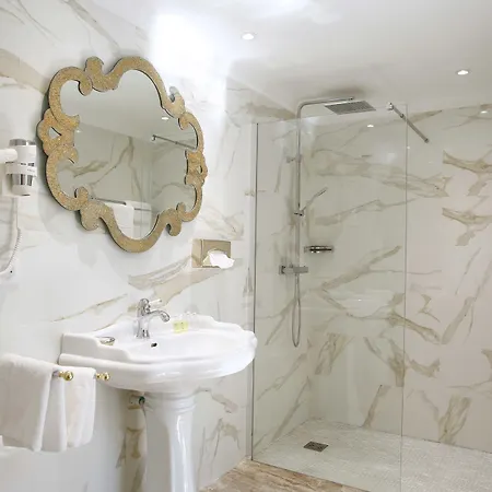 Hotel Le Magnolia Calvi (Corsica)