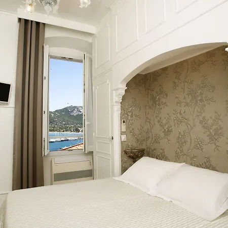 Le Magnolia Szálloda Calvi