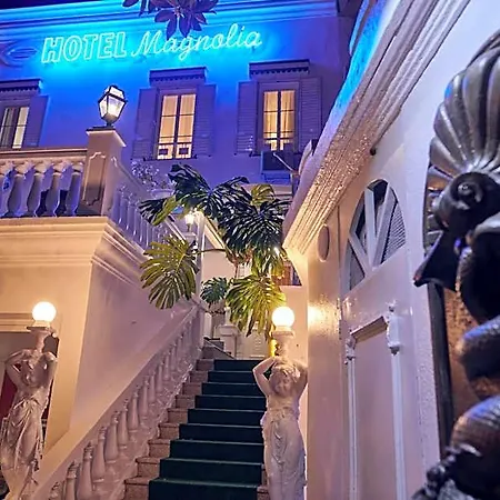 Le Magnolia Hotel