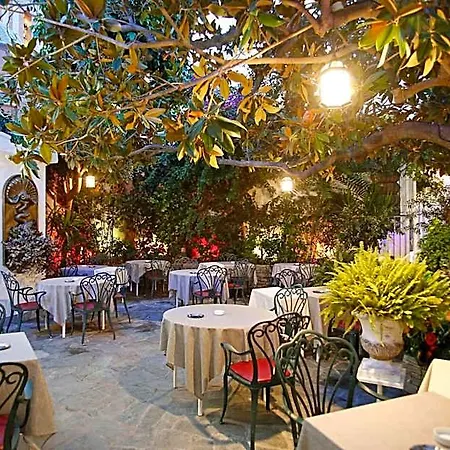 Le Magnolia 3* Calvi (Corsica)