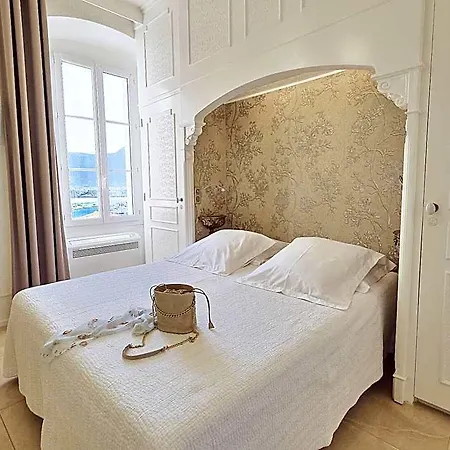 Le Magnolia Calvi (Corsica)