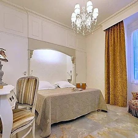Le Magnolia Hotel