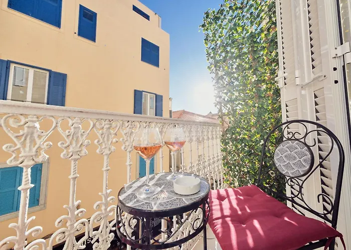 Le Magnolia 3* Calvi (Corsica)