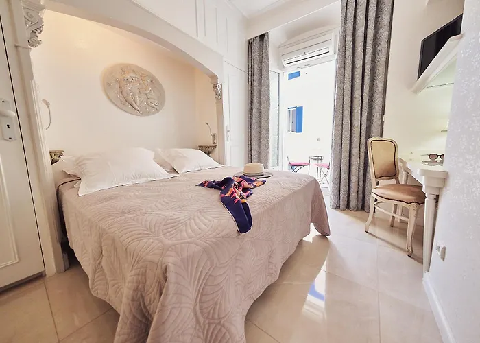 Le Magnolia Отель Кальви