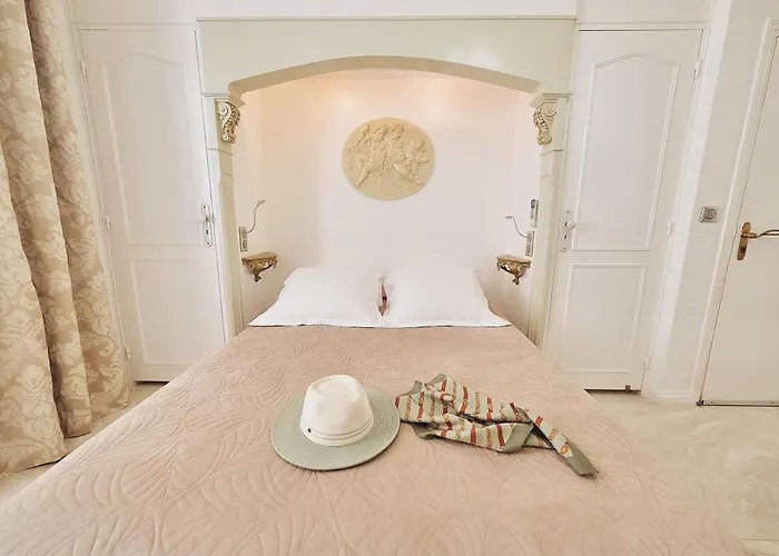 Le Magnolia Hotel Calvi (Corsica)