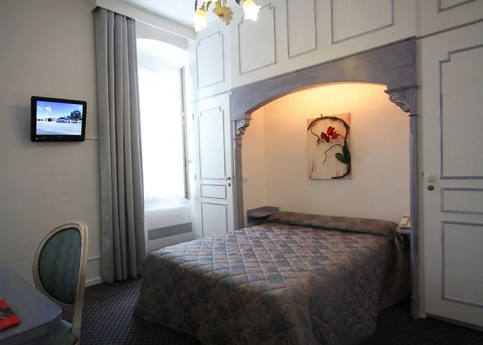 Le Magnolia 3* Calvi (Corsica)