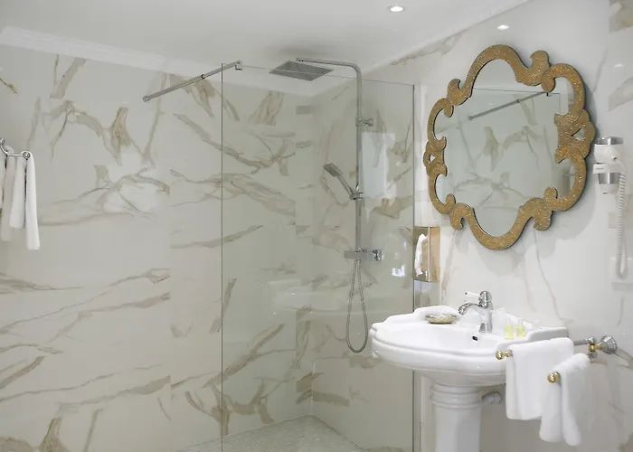 Le Magnolia Hotel Calvi (Corsica)