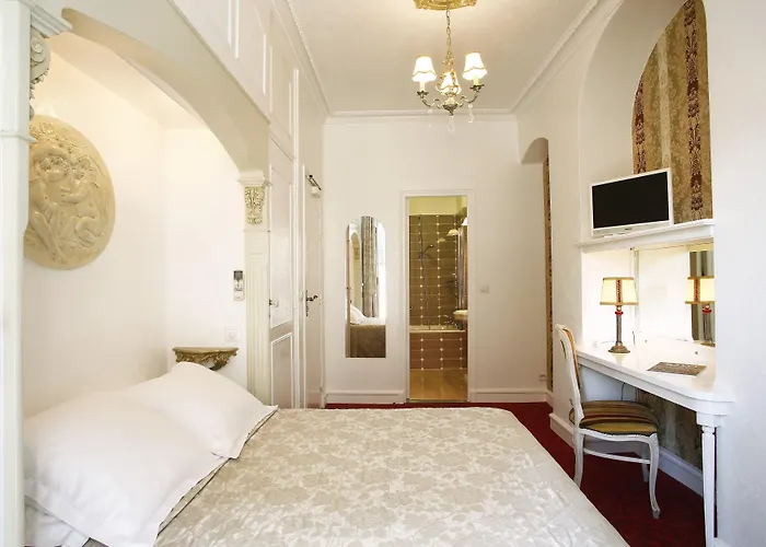 Le Magnolia 3* Calvi (Corsica)