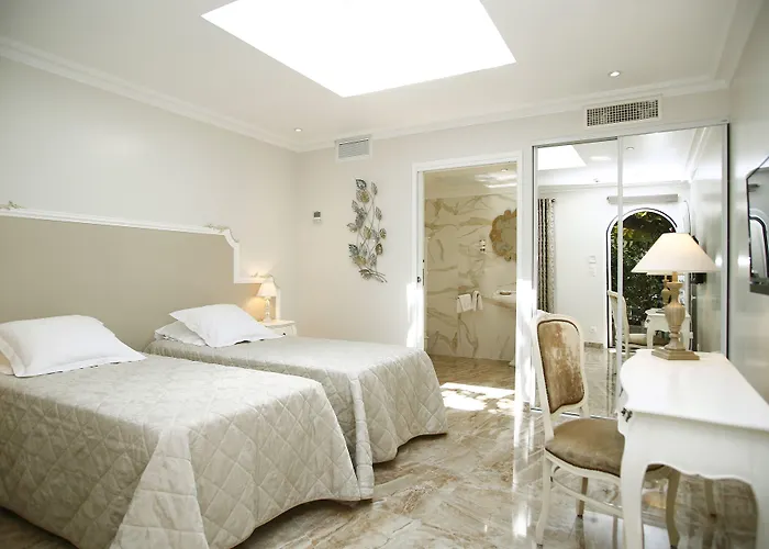 Le Magnolia Calvi (Corsica)